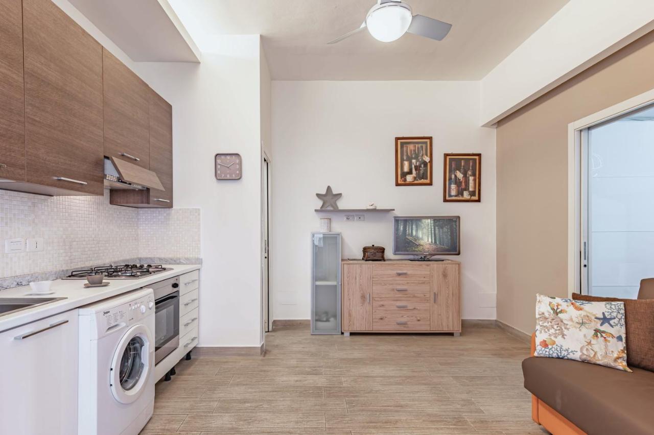 דירות גיארדיני נאקסוס Naxos Bay Flat With Terrace 50 Meters From The Sea מראה חיצוני תמונה